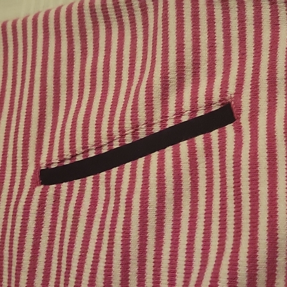 NWOT TOMMY HILFLIGER VEST - Picture 10 of 10